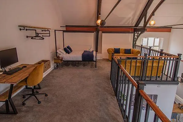 Boutique Penthouse Apartment In Historic Hull Hu1 - Sleeps 6 Kingston upon Hull Regno Unito